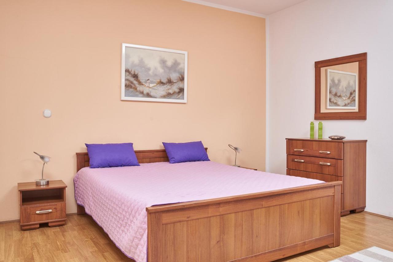 Apartments Lovric With Sea View Kaštela Exterior foto